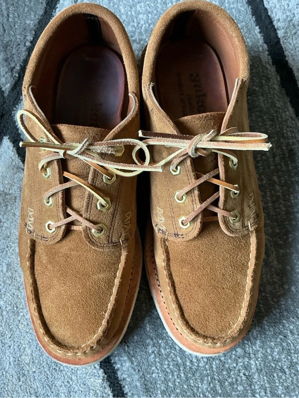 Size 10.5E - Yuketen Angler Moc Hex Eye FO G Brown Leather Moccasin Shoes